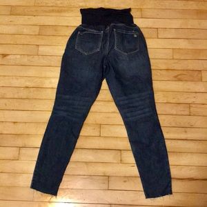 Maternity crop pants size small